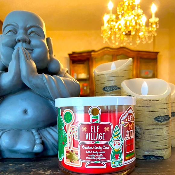 BBW Crushed candy cane candle - Picture 1 of 2